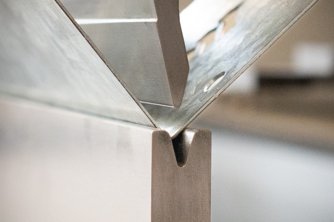 ¿Qué es el doblado CNC?